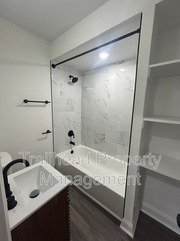 Building Photo - 6409 Brookside Rd