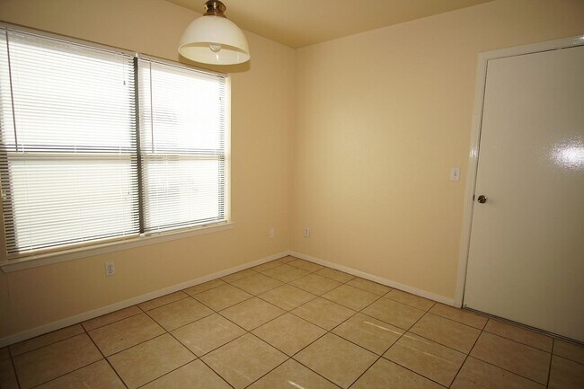 Building Photo - 6937 Villa Hermosa Dr