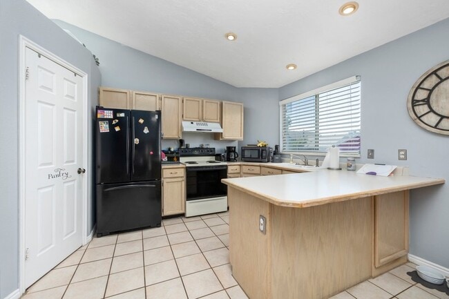 Building Photo - 4113 Cheltonham Way