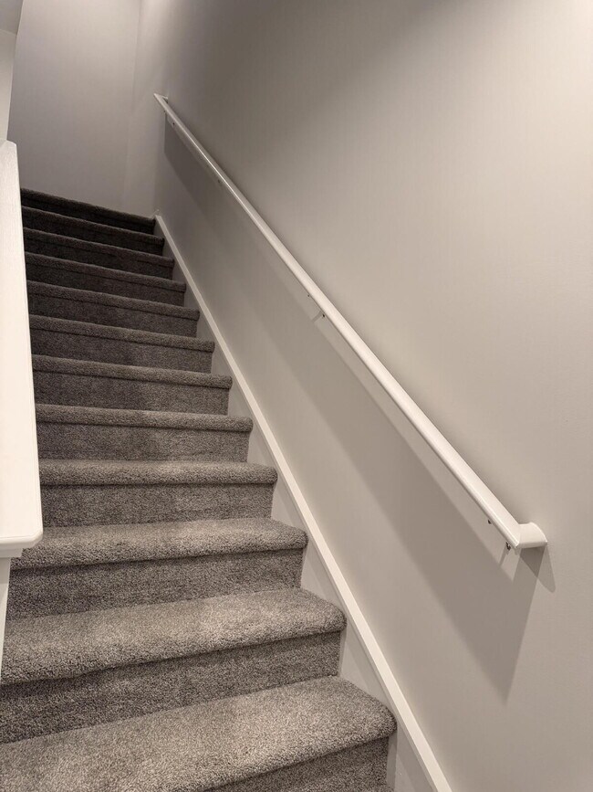 Building Photo - Modern 3-Bed Townhome in Greer — Stylish D...