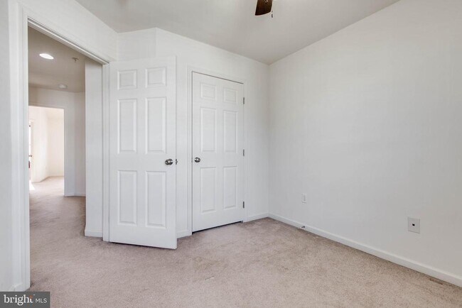 Building Photo - 6721 Caleb Dorsey Square