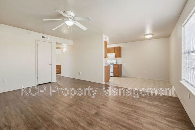 Building Photo - 6400 Massard Rd