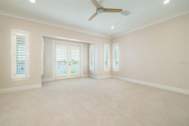 Building Photo - 821 Bay Point Dr