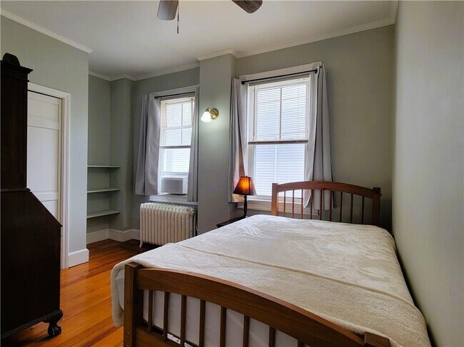 Building Photo - 10 Braman St