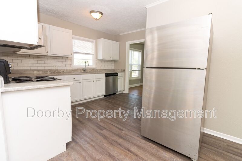 Building Photo - 26 Paulmar Dr