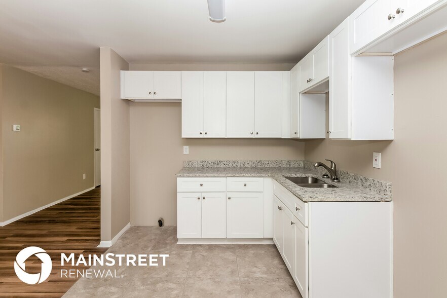 Building Photo - 5922 Heatherwood Ln