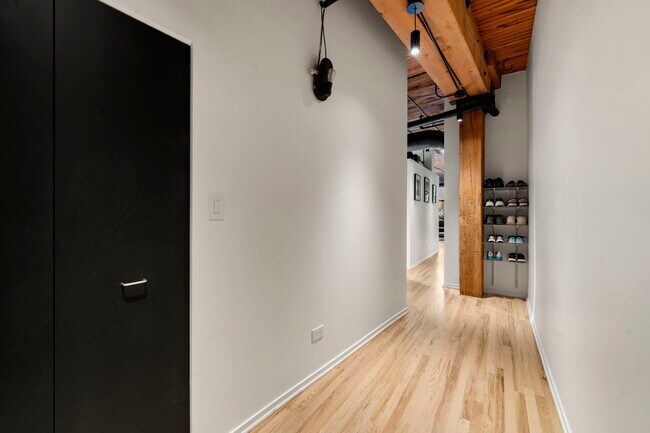 Building Photo - 1670 N Claremont Ave