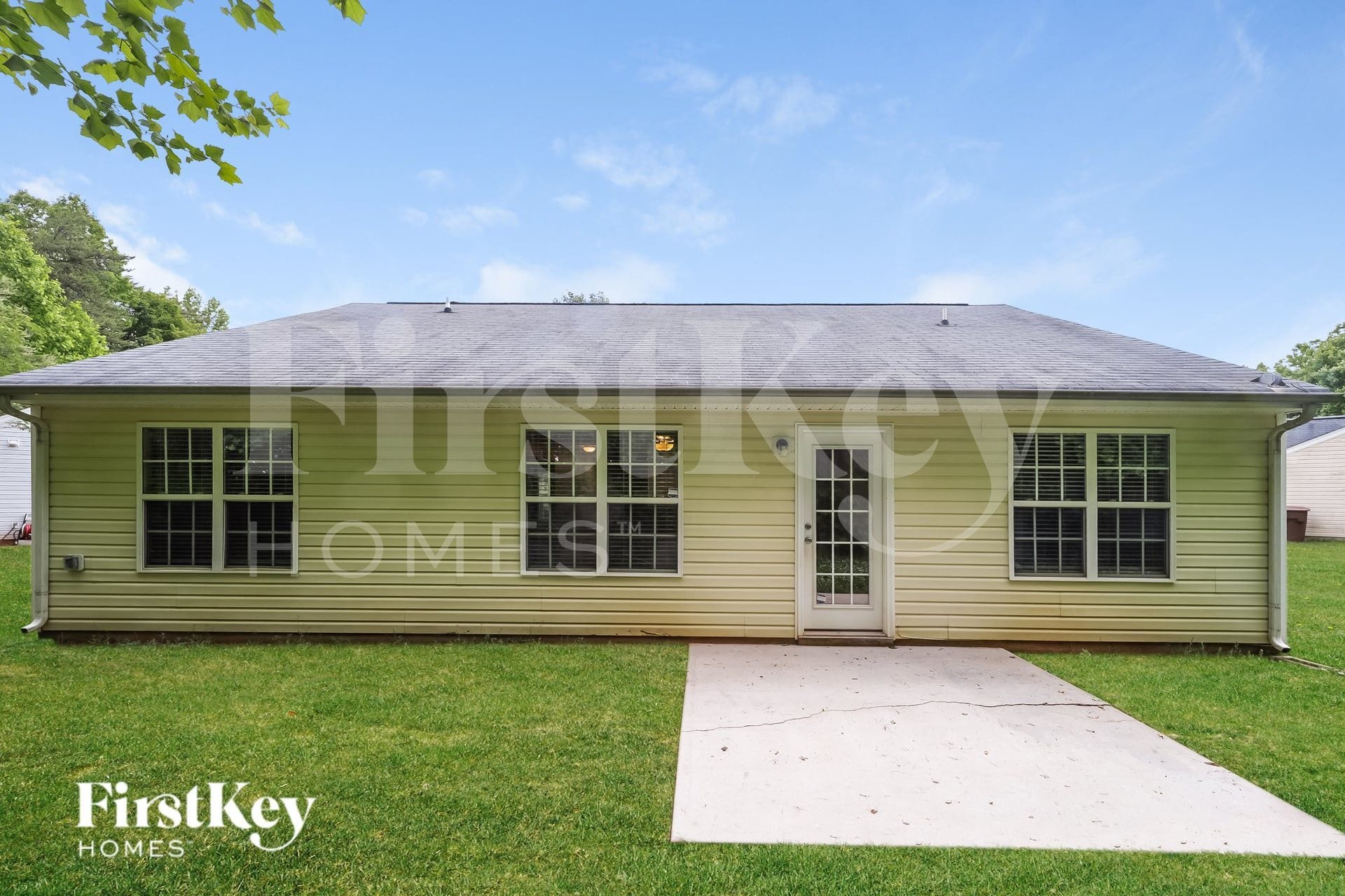 Building Photo - 217 Kinnley Ct
