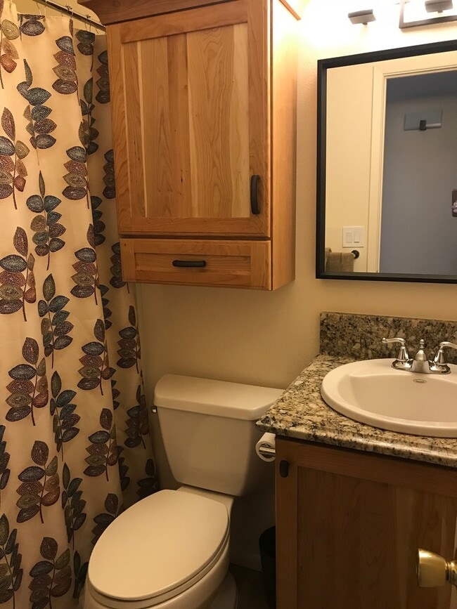 Building Photo - Single Level Furnished Country Club Home