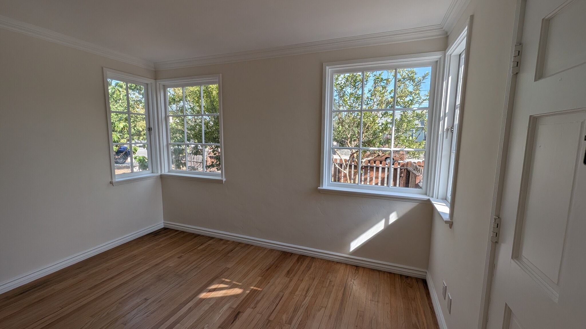 Building Photo - 312 W Olive St