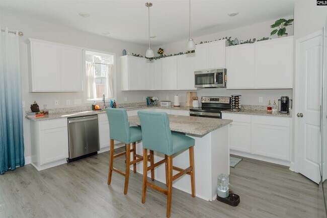 Building Photo - 106 Ellie Ln