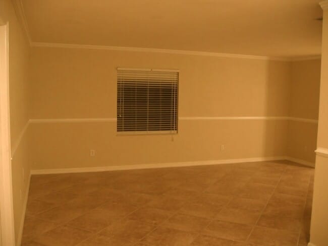 Building Photo - Cute and Updated 3/2 Pool Home House in Willow Creek (Loch Hart Area)