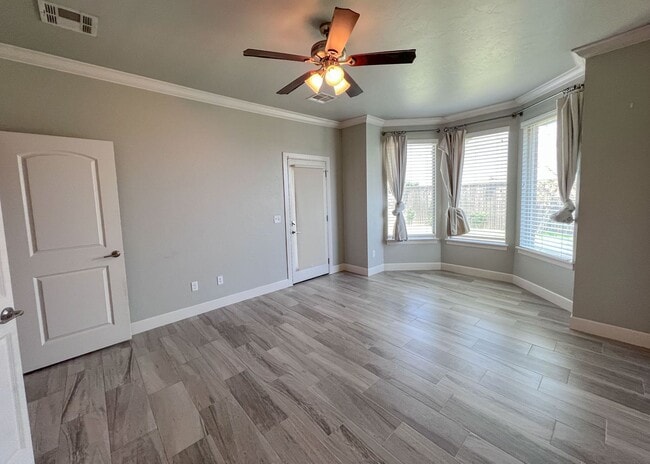 Building Photo - $500 OFF FIRST MONTHS RENT! Deer Creek Schools – 4-Bed, 2-Bath with Office