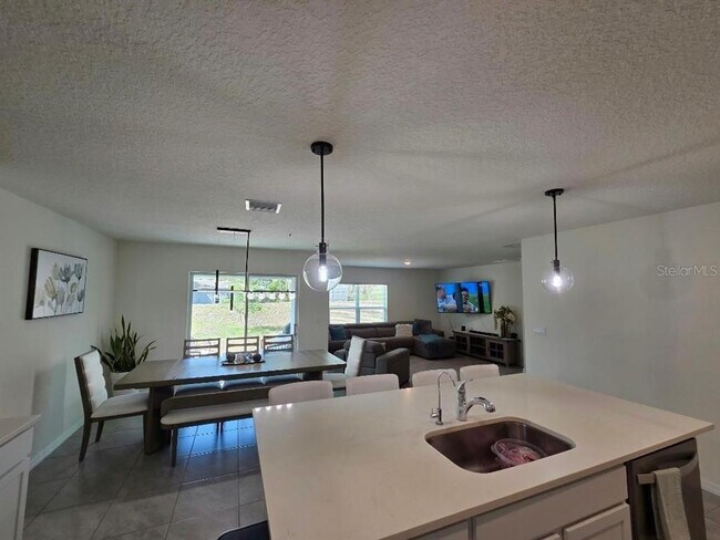 Building Photo - 4446 Bayridge Ct