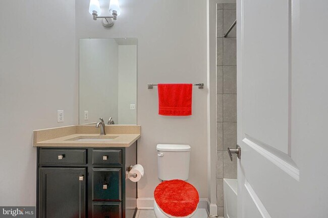 Building Photo - 7142 Starmount Ct