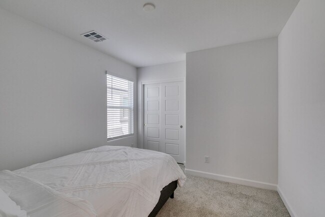Building Photo - 2024 Lennar-Built Fully Furnished 2BR + Office Space Townhome-Style Condo in Cadence