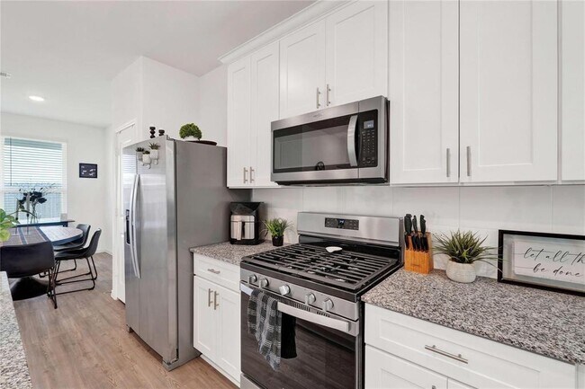Building Photo - 23823 Escardilla Dr