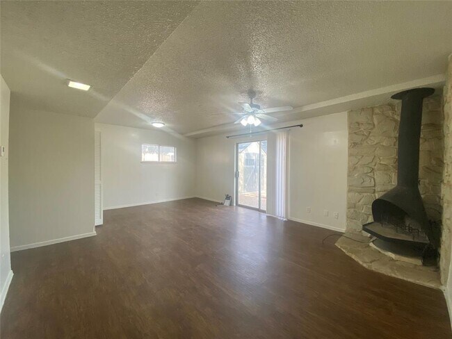 Building Photo - 602 Hammack Dr