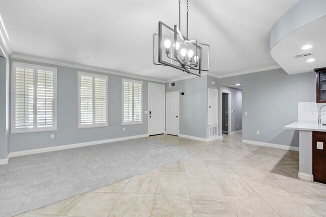 Building Photo - 8426 Flora Ln