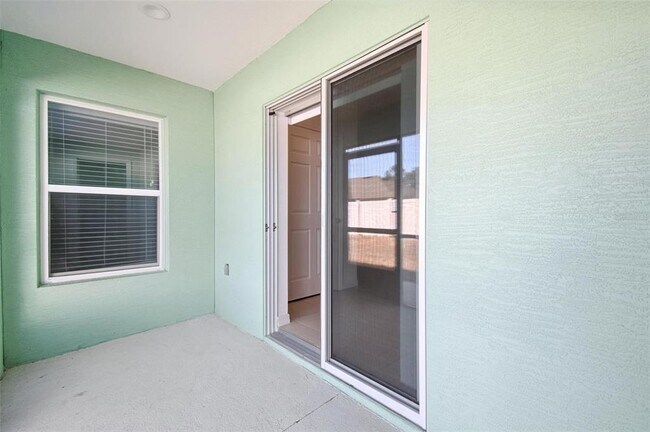 Building Photo - 18 Whetstone Ln