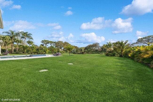 Building Photo - 8533 N Native Dancer Rd