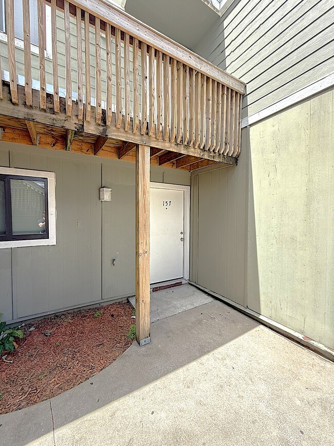 Building Photo - 157 Scottsdale Square
