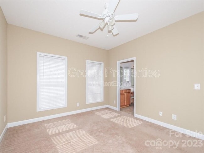 Building Photo - 242 Welton Way