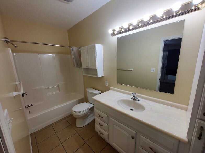 Basement Bathroom - 5328 Godas Cir