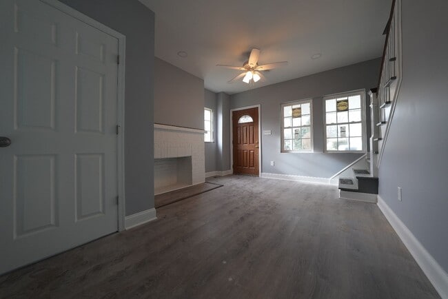 Building Photo - 3 Bedroom 2.5 Bath Home