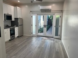 Building Photo - 247 Mira Mar Ave
