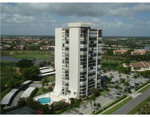 Building Photo - 2425 Presidential Way