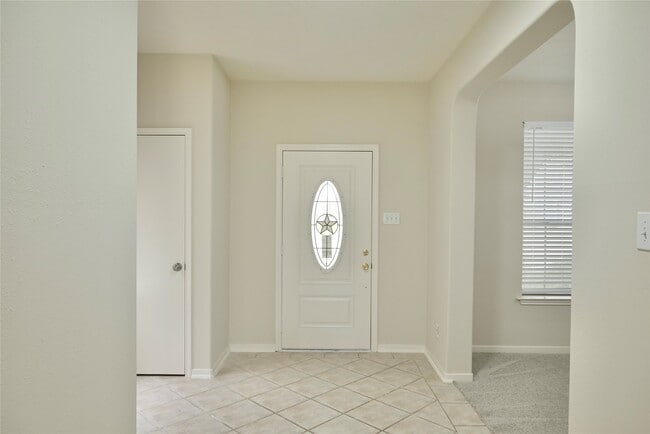 Building Photo - 23902 Spring Way Dr