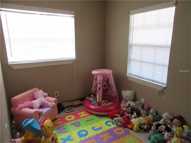 Primary Photo - Duplex