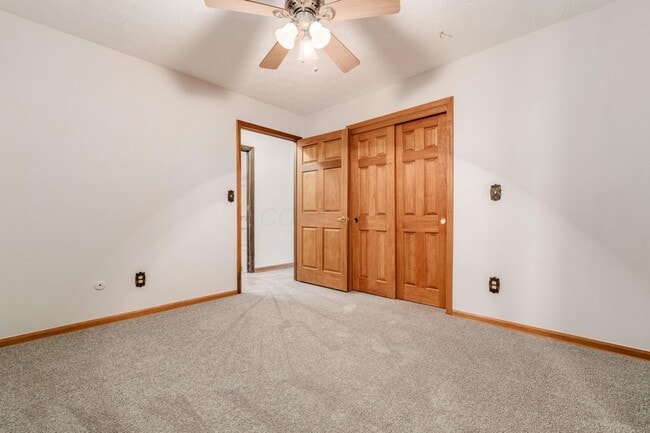 Building Photo - 6253 Headley Heights Ct