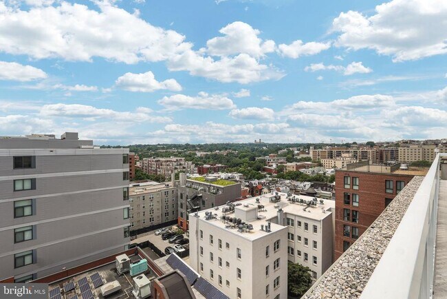 Building Photo - 1260 21st St NW