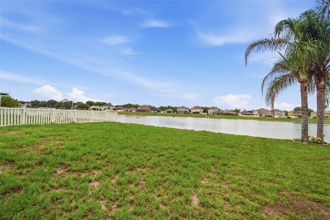 Building Photo - 10604 Lakeside Vista Dr