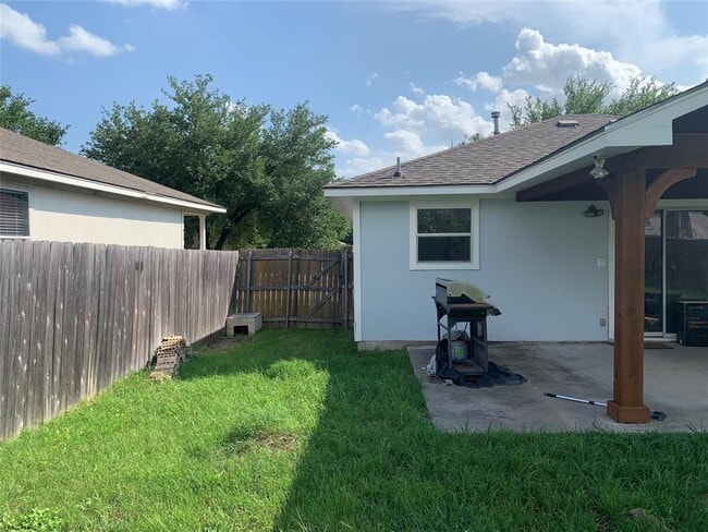 Building Photo - 14904 Mossycup Ln