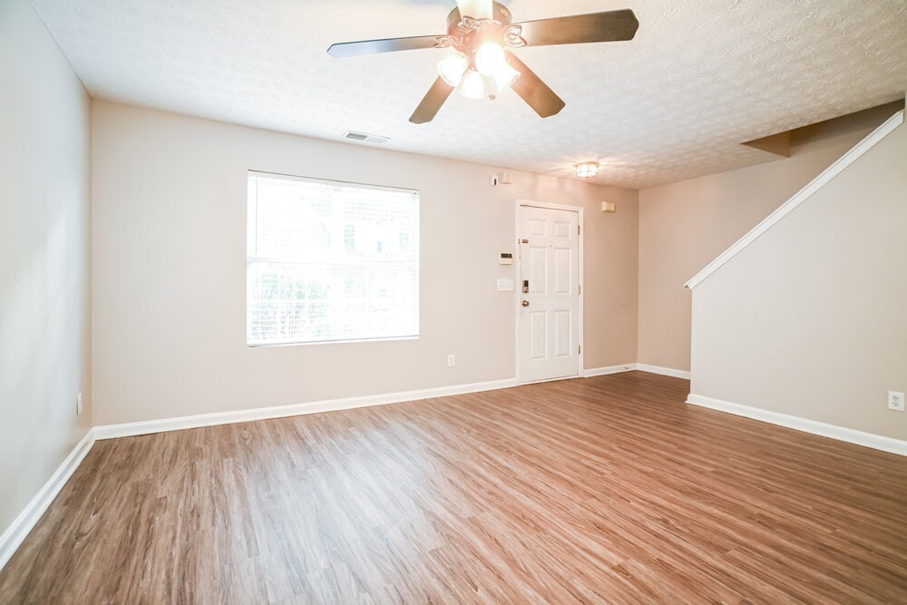 Building Photo - 1351 Hollenbeck Ln