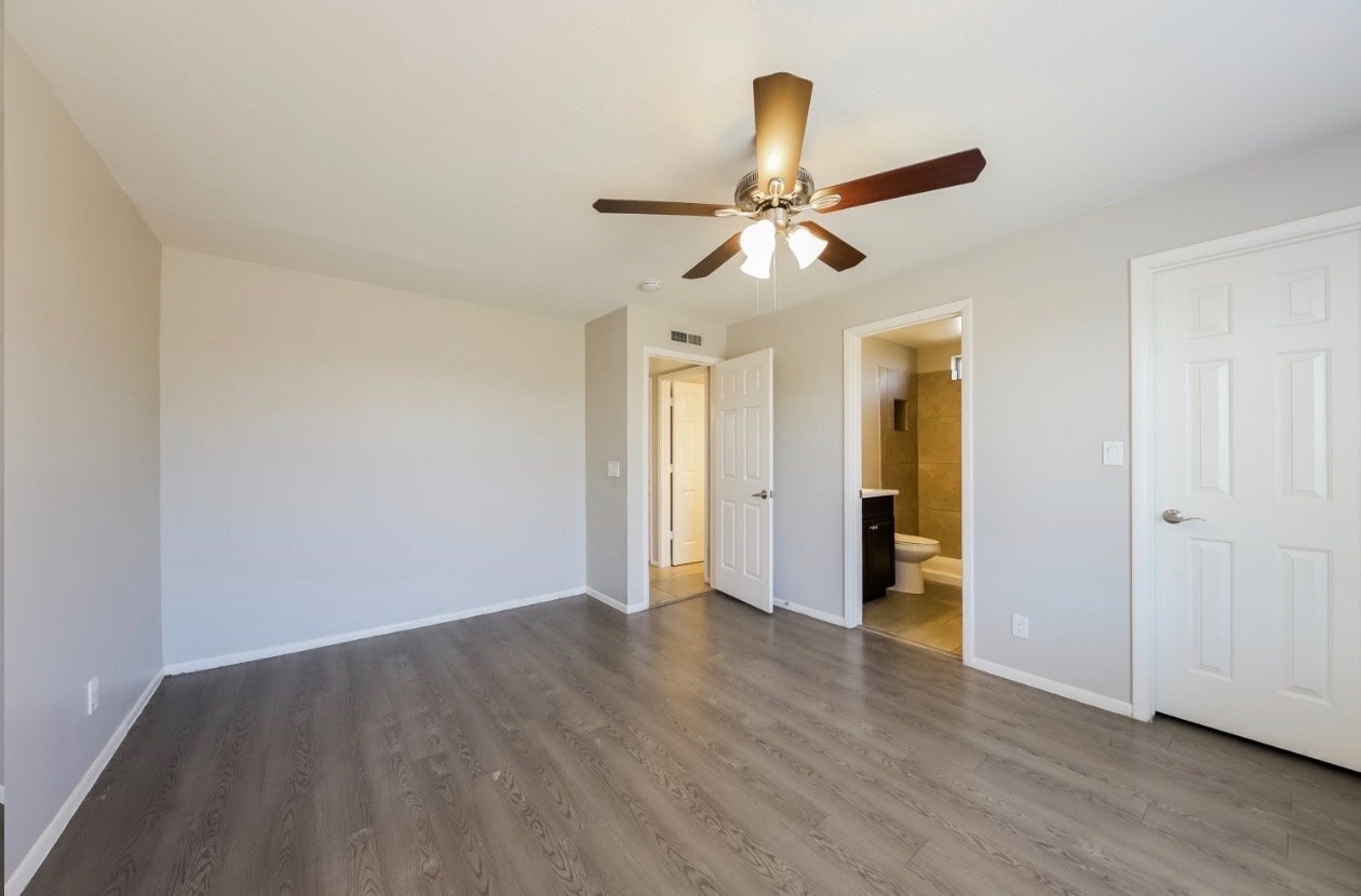 Building Photo - 9709 N 57th Ave