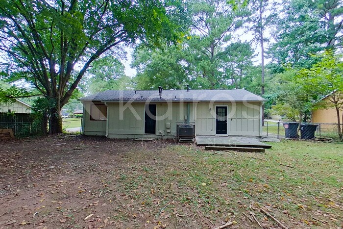 Building Photo - 8959 Ashwood Dr