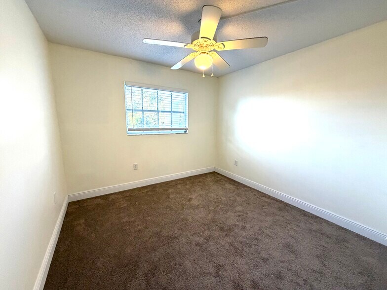 Building Photo - 3704 Broadway