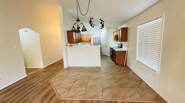 Building Photo - 522 Binkley Ct