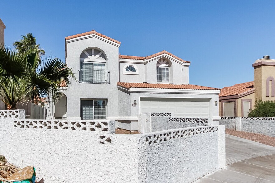 Building Photo - 1605 Fig Palm Ct