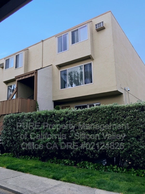 Building Photo - 340 Auburn Way