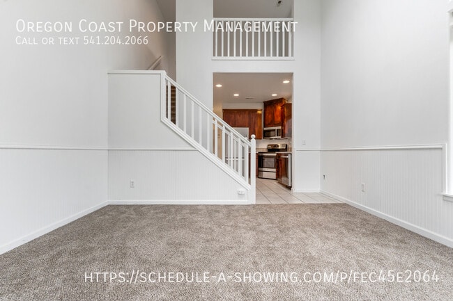 Building Photo - 4626 SE 51st St