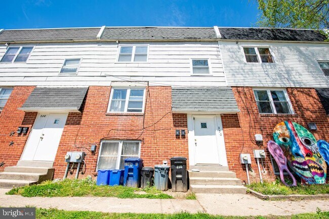 Building Photo - 330 Hermitage St