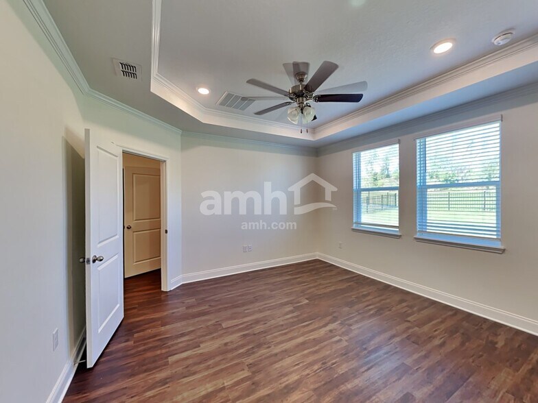 Building Photo - 3651 Windward Hls Blvd