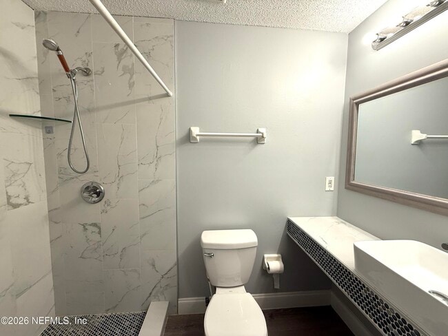 Building Photo - 1033 Sea Hawk Dr