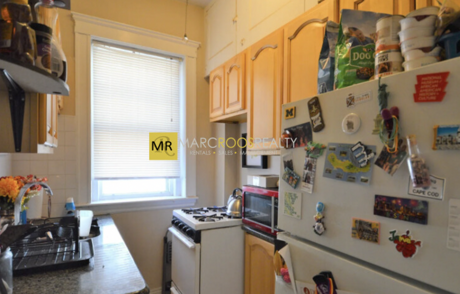 Building Photo - 319 Allston St