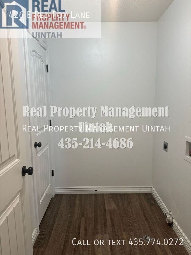 Building Photo - 426 Redfox Ln